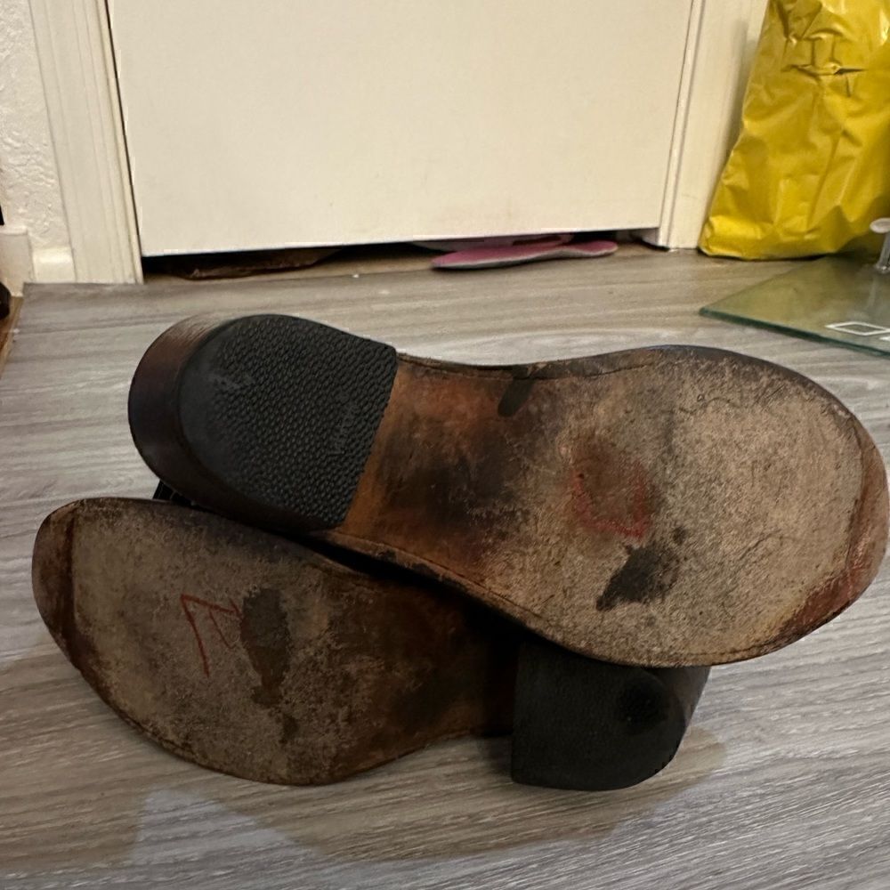 Frye size 7 1/2 - Picture 16 of 16